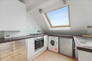 34b, Devonshire Road, Colliers Wood, London SW19 2EF