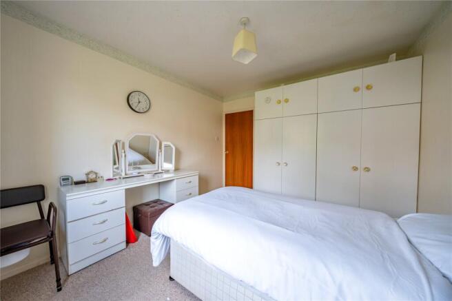 2 bed Apartment for sale Image 12