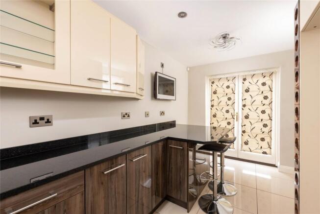 Kitchen/Breakfast Rm