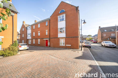 Dunvant Road, Redhouse, Swindon, SN25