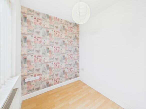 4 bed Detached for sale Image 7