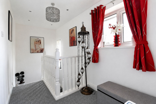 3 bed Semi-Detached for sale Image 11