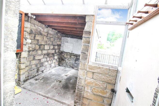 3 bed Terraced for sale Image 10