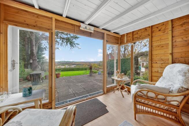 2 bed Bungalow for sale Image 9