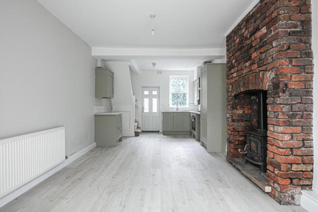 2 bed Terraced for sale Image 7
