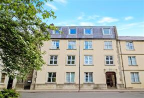 7, Mullings Court, Dollar Street, Cirencester GL7 2AW
