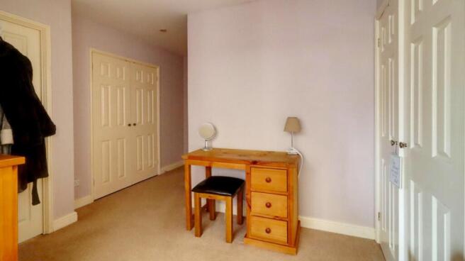 Bedroom 1 - 2