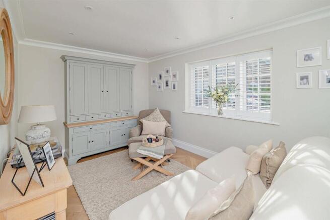 8668417-Stills-interior08(1)-v2-800.jpg