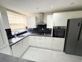 19, Willowherb Walk, Romford RM3 8JP