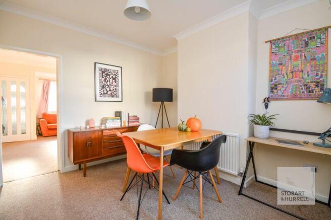 Dining Room to Lounge 