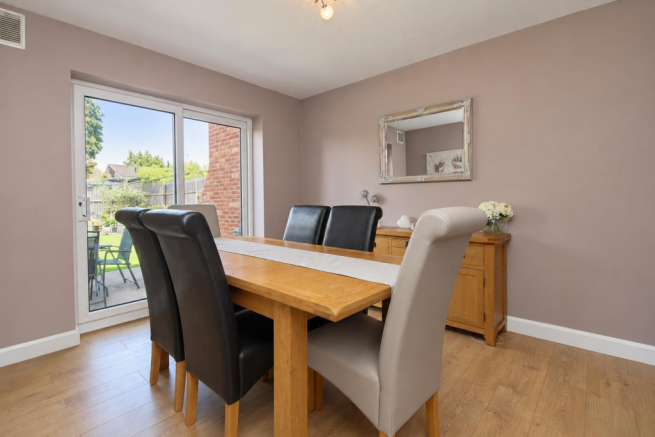 dining room image 1.png