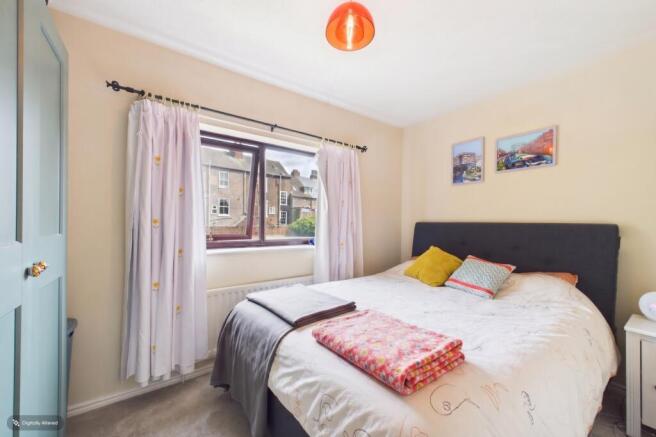2 bed Terraced for sale Image 7