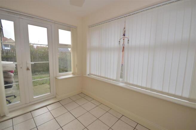 DINING ROOM/DAYROOM