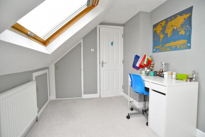 4 bed Semi-Detached for sale Image 12