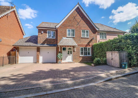 Great Notley Avenue, Great Notley, CM77