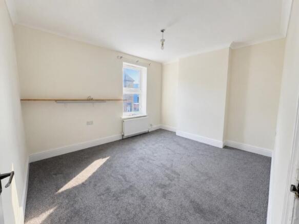 3 bed Terraced to rent Image 3