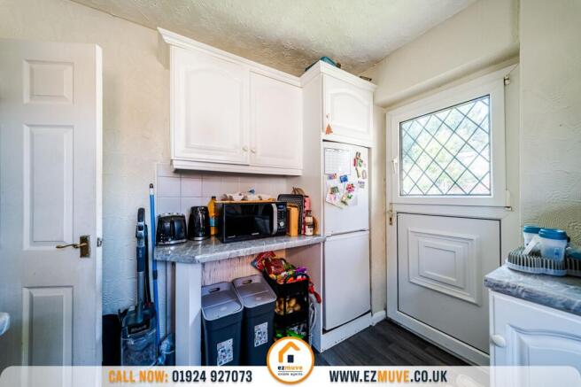 2 bed Semi-Detached Bungalow for sale Image 7