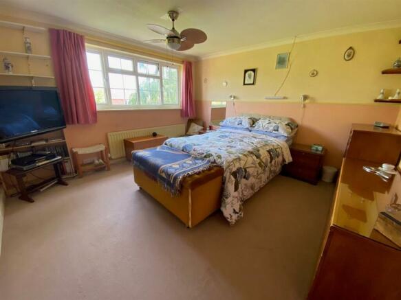 Bedroom. One.jpg