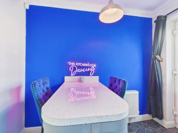 2 bed Semi-Detached for sale Image 5