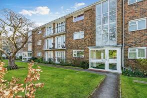 Flat 10, Regnum Court, North Walls, Chichester PO19 1BZ