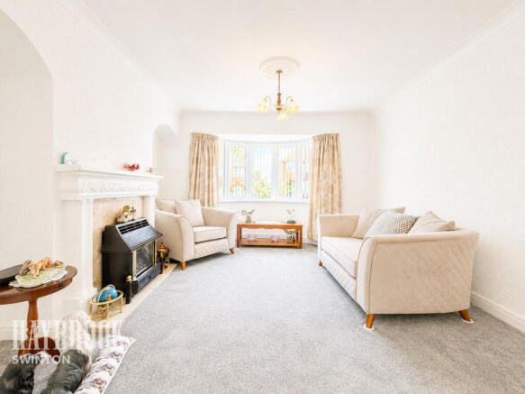 3 bed Semi-Detached for sale Image 4