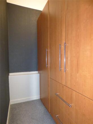 Walk-In-Wardrobe