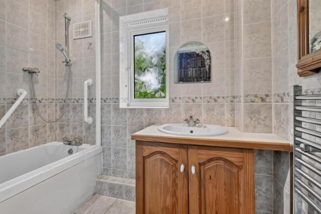 2 bed Detached for sale Image 10