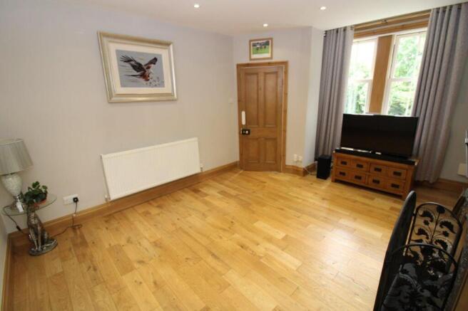 4 bed Detached for sale Image 10