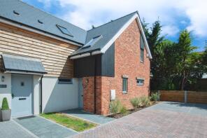 2, Ivy Barns, West Moors Road, Three Legged Cross BH21 6QT