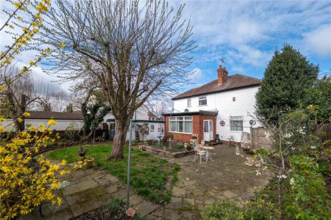 4 bed Detached for sale Image 7