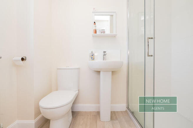 4 bed Detached for sale Image 12