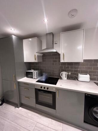 1 bed Apartment to rent Image 10