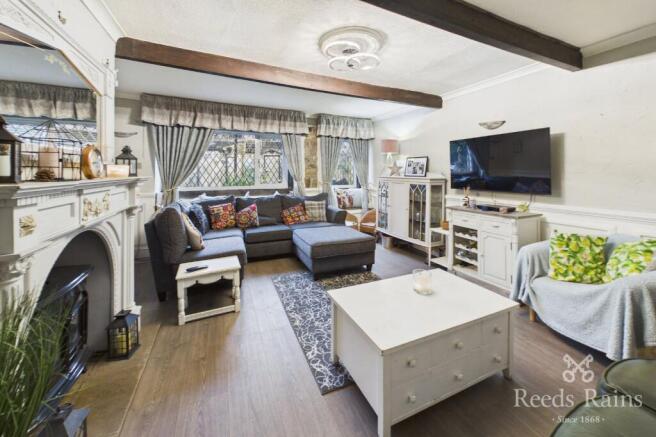 3 bed Semi-Detached for sale Image 7