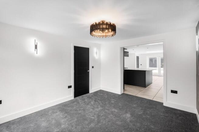 3 bed Detached for sale Image 12