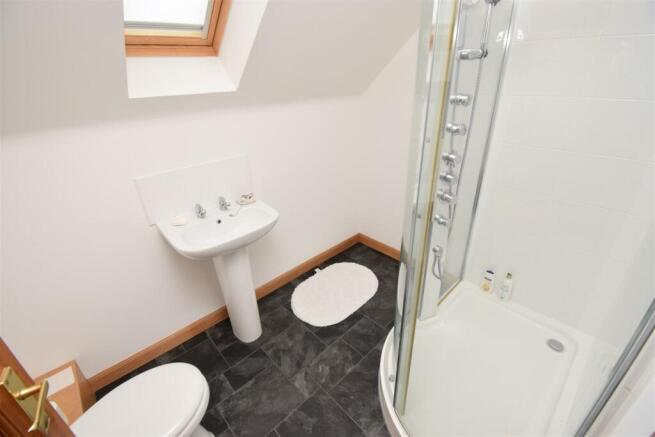 SHOWER ROOM.JPG
