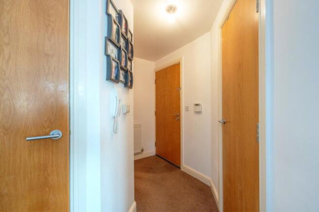 1 bed Apartment for sale Image 8