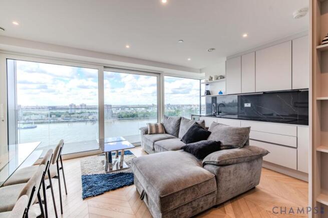2 bed flat to rent Brigadier Walk, London SE18