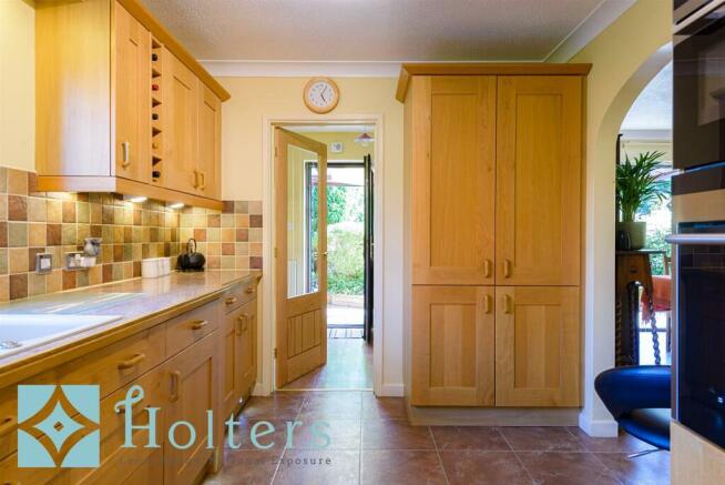 4 Irfon Close, Builth Wells-21.jpg
