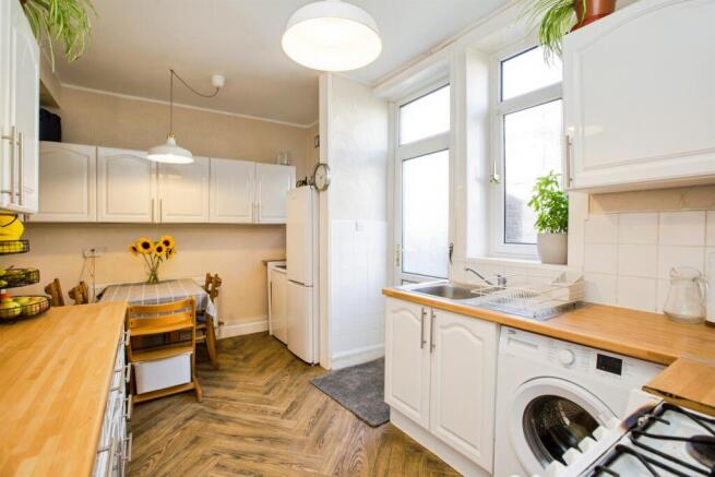 2 bed Terraced for sale Image 10
