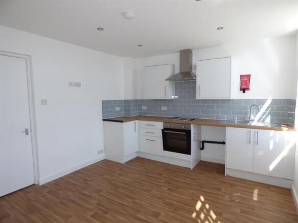 kitchen 1.JPG