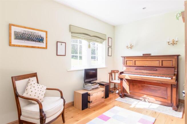 MUSIC ROOM