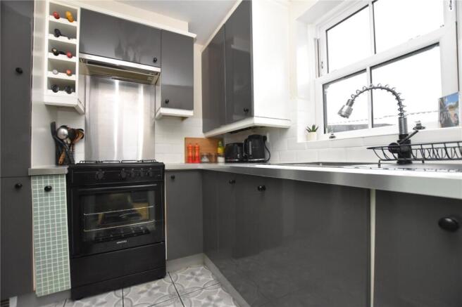 2 bed Town House for sale Image 4
