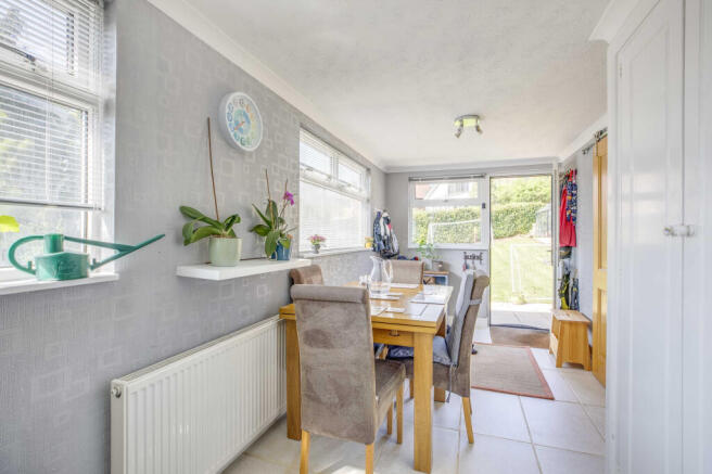 9 Barnhill Close, SL7 3HA (LOW RES)-8