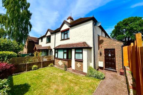 Chobham Road, Frimley, Camberley, Surrey, GU16
