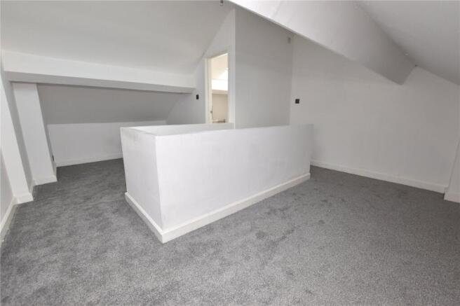 4 bed Terraced for sale Image 9