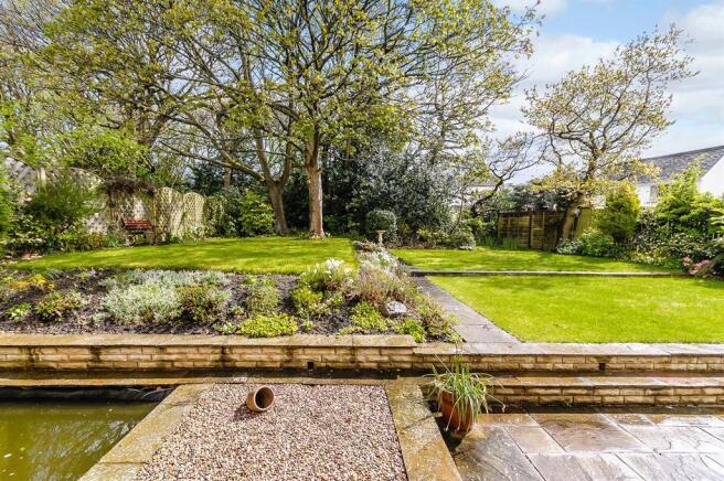 GARDEN TO THE REAR IMAGE THREE