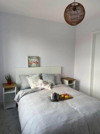 1 bed Flat to rent Image 4