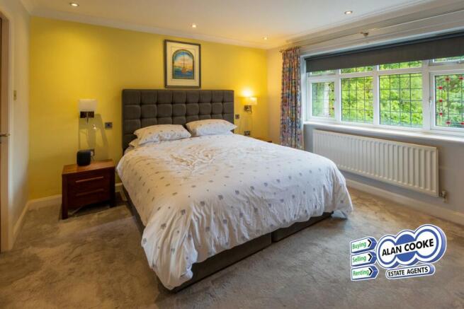 BEDROOM 1