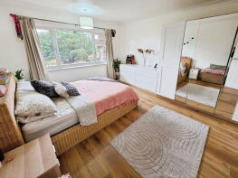 6, Laburnum House, Redhill Drive, Bournemouth BH10 6AF
