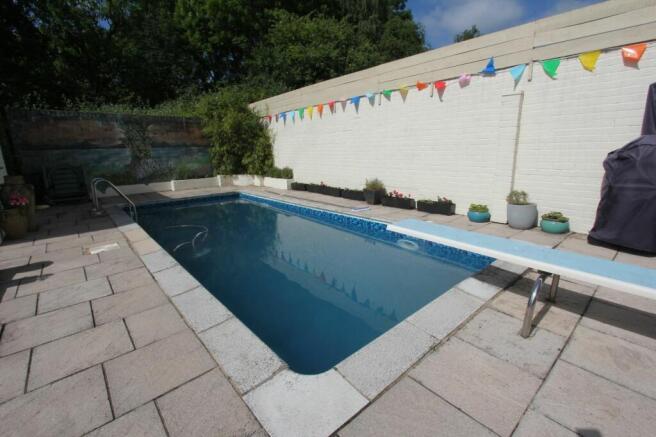 Heated pool